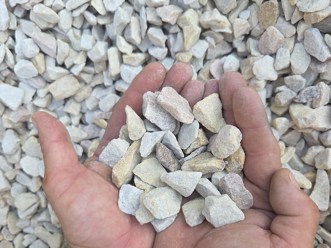 Piedra partida blanca de 3 cm